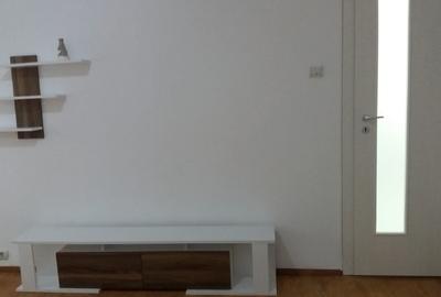 Inchiriez apartament renovat cu 2 camere decomandate - strada Paltinis - 13