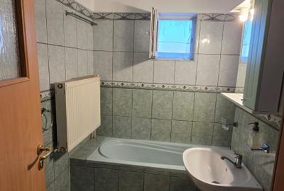 Apartament 3 camere – Micro 16 - 9