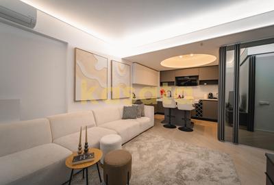 Apartament cu 3 camere semidecomandat, mobilat în Nord