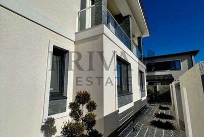 1/2 Duplex 124 mp utili + 330 curte. Dormitor parter,Bucatarie închisă - 1