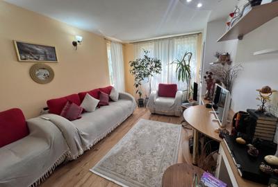 Far  apartament 3 camere decomandat etaj 1 loc parcare - 1
