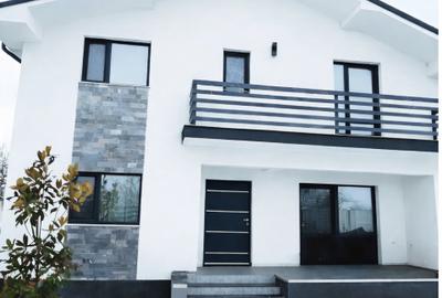Casă individuală cu 4 camere în Cârcea