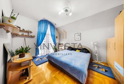 Casa individuala cu 7 camere, 260 mp, teren 900 mp, front 19m, Europa - 13