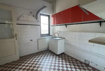 Casa D+P+2 etaje | 4 apartamente cu 4 camere | Dacia Ultra central - 12