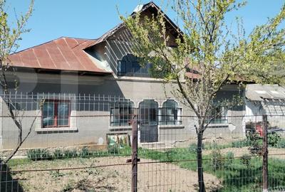 Comision 0 % Casa de vanzare  3 camere 80mp 1100mp teren  zona Ungureni - 1