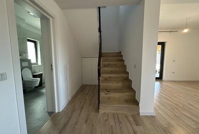 CASA CU 4 CAMERE + BECI SPATIOS , CAPAT CUG , TVA INCLUS IN PRET !!! - 8