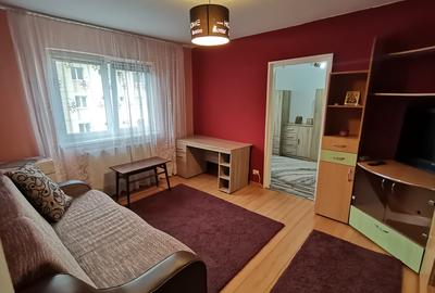 VAND apartament 2 camere, etaj 3, renovat,zona P-ta Rahovei