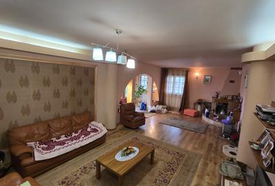 Vila de vanzare Petresti Crang - 33