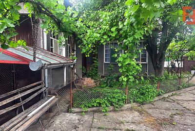 Casa individuala cu 5 camere de vanzare in localitatea Ineu - 1