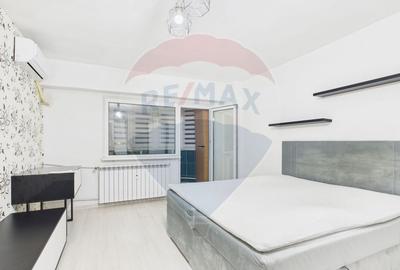 Garsonieră decomandată, mobilată în Vitan Mall