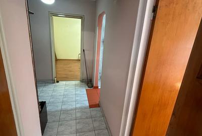 Berceni,Obregia,Straduintei Statie STB 1-2 Min,Piata Berceni,Europa Unita 15 Min - 4