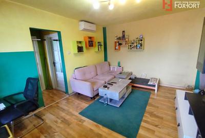 Apartament cu 4 camere de vanzare in zona Spitalul Judetean - 1