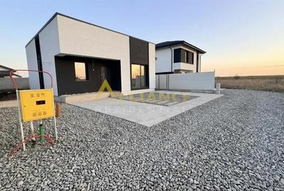 Casa parter moderna in Berceni || Teren 438 mp || 3 camere || - 1