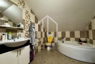 Casa individuala cu 5 camere, 130mp utili, 250mp teren, garaj,Selimbar - 18