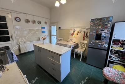 Casa individuala cu 4 camere si teren 900 mp zona Calea Poplacii - 19