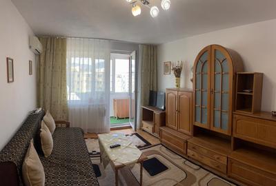 Apartament decomandat, zona Astra - 2