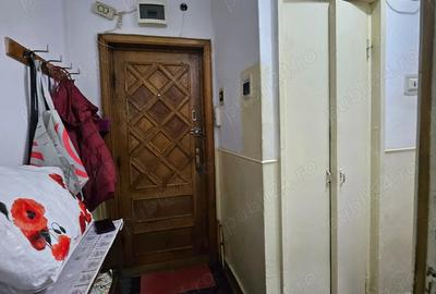 Apartament cu 2 camere zona Crang Stadionului etaj 3 din 4 Pret: 48.000 neg. - 6