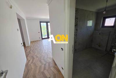 Casă nouă, impozantă,  6 camere, 1346 mp teren, Bărăbanț - 24