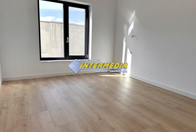 CASA NOUA I 90 MP I FINISATA LA CHEIE I ASFALT I TOATE UTILITATILE I - 6