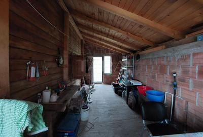 Casa de vanzare in Campenesti. - 1