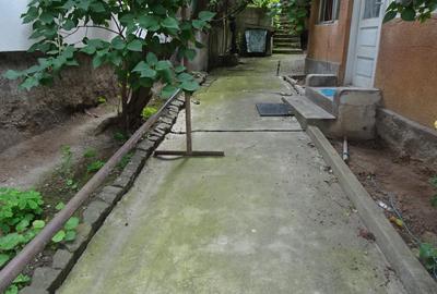 Vand casa in Deva, zona ultracentrala, compusa din 2 corpuri unite, - 2