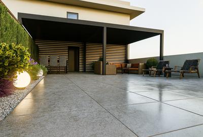 Penthouse cu 5 camere decomandat în Tractorul