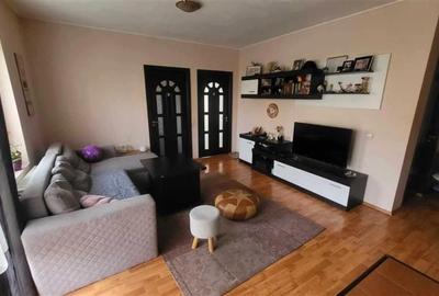 Apartament 3 camere, 54 mp! Zona Florilor! - 1