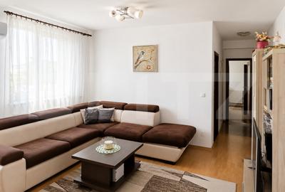Apartament cu 3 camere decomandat, mobilat în Sud