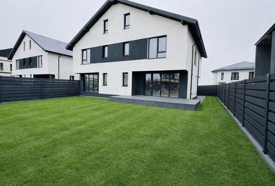 Casă individuală cu 5 camere în Central