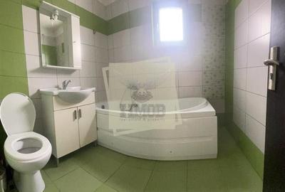 Casa pretabila muncitori cu 4 camere si 3 bai in Sura Mare - 5