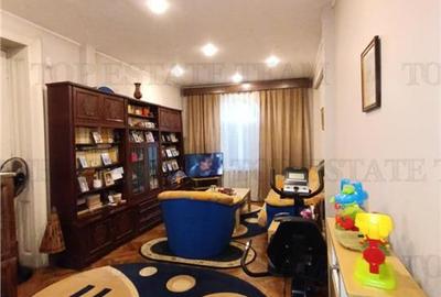 Vila cu aspect de conac in centrul Ploiestiului, ideala pentru locuinta, birou s - 1