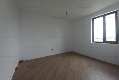 Pret redus ! 3 camere , 2 bai  , negociabil , nu se aplica tva - 6