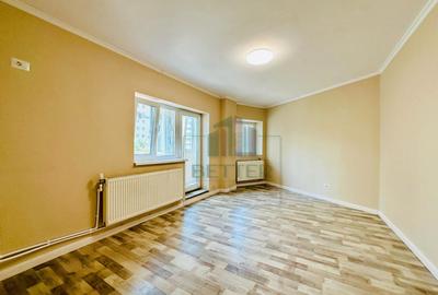 Apartament 3 camere renovat, 280 m metrou Apărătorii Patriei - 1