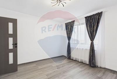 Casă / Vilă cu 5 camere de vânzare - 30