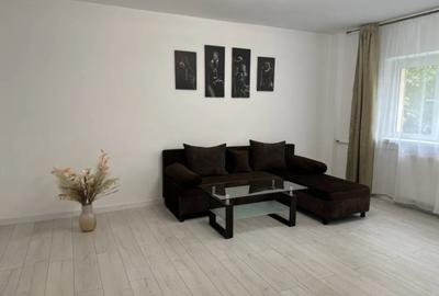 Apartament cu 3 camere decomandat, mobilat în Vitan Mall