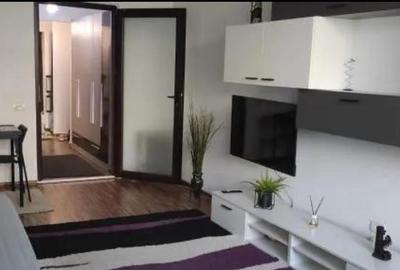 Garsonieră zona far mobilată utilată 39 mp decomandată - 1