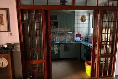 4 Camere + 2 Camere | Etaj 1 / 2 | 2008 - 3