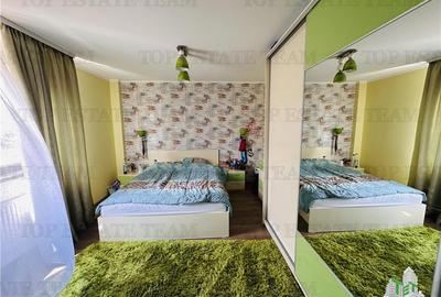 Vila superba 360 mp construiti, 524 mp curte, 6 camere, P+1+M ROSU - 24