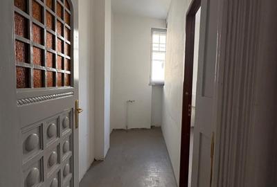 Piata Romana, imobil interbelic, parter, ideal BIROU - 8