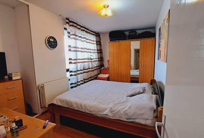 Apartament 3 camere, 65mp , semidecomandat, etaj 3, zona 1 Mai - 6