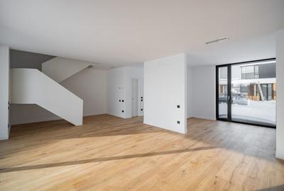 Vila 6 camere in Amber Forest - 1