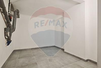 Casă / Vilă cu 6 camere de închiriat în zona Dacia - 12