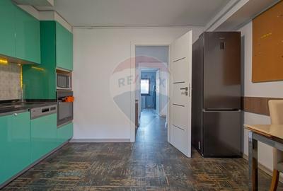 Comision 0 %! Apartament cu 4 camere de vânzare! Movilei - 7