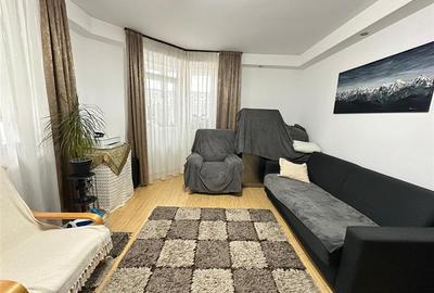 Apartament cu 3 camere decomandat în Turnișor