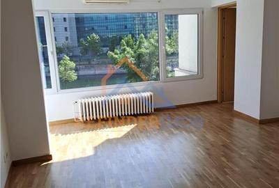 4 camere premium_Unirii_Vedere Biblioteca Națională_Centrală prop - 2