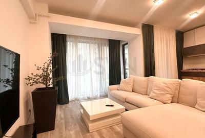 Apartament cu 3 camere semidecomandat în Herăstrău