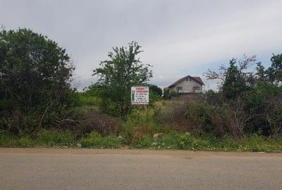 Teren intravilan, str.Lunca Bisericii, in suprafata de 2500 mp/ d = 24 m. - 1