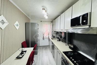 Ap renovat, etaj 2/4, 48 mp utili, balcon, pivnita - V. Aaron - 2