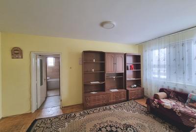 Apartament cu 2 camere semidecomandat, mobilat în Energiei