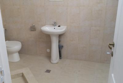 Vilă de  la Podul Grant – 250 mp + 100 mp curte - 2